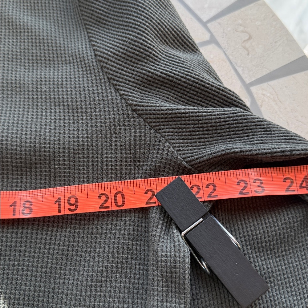 Under Armour Project Rock Waffle Long Sleeve Shirt - Picture 8 of 9